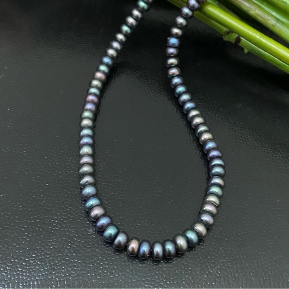 Vintage Peacock Freshwater 4mm Seed Pearl Sterling Silver Clasp Choker Necklace - Picture 3 of 13